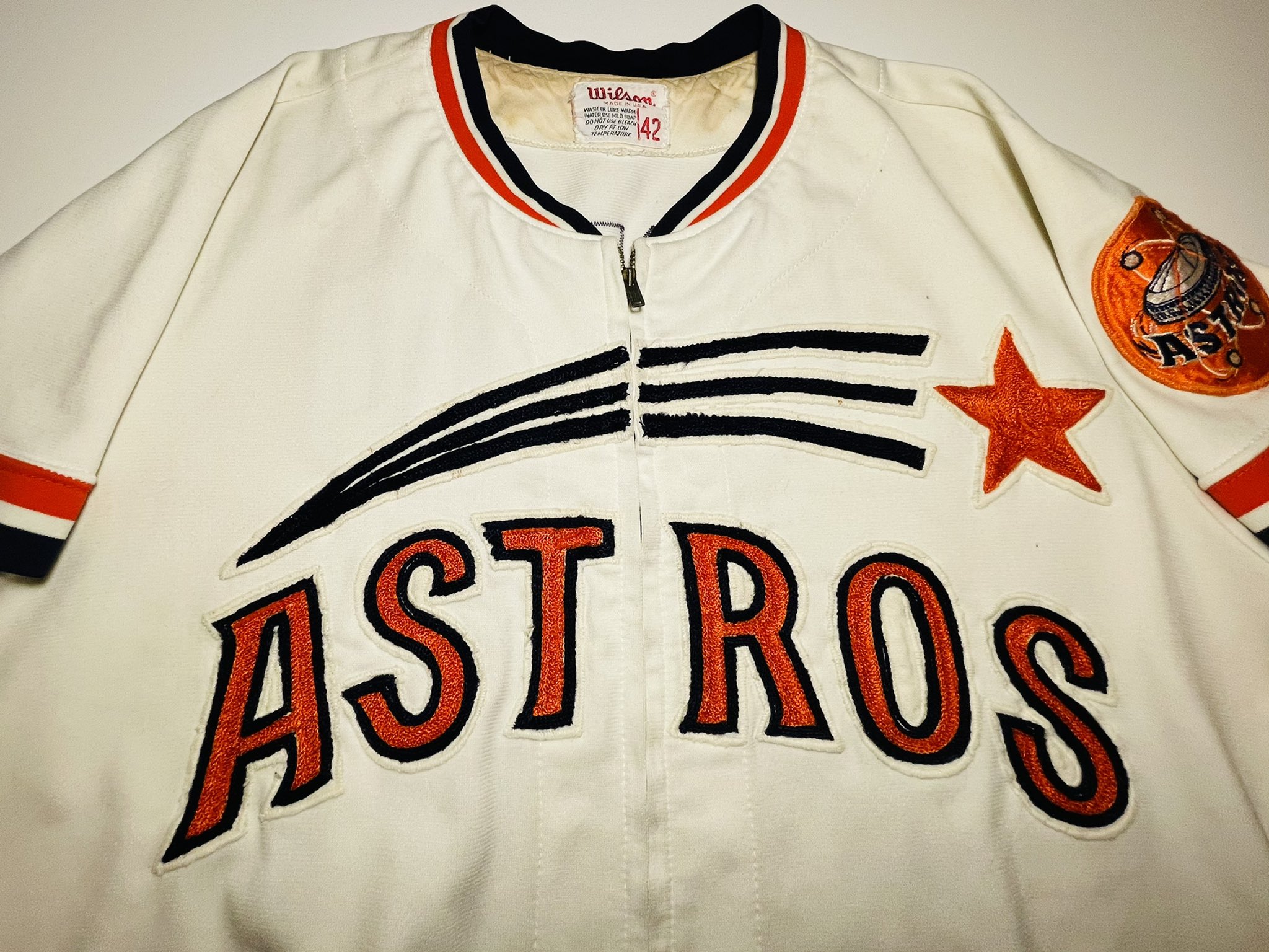 Mike Acosta on X: 4/15/72 The Astros debut their first-ever knit uniform  after using flannel since 1962. Gone were buttons and belts which were  replaced with a zippered jersey and elastic waistbands