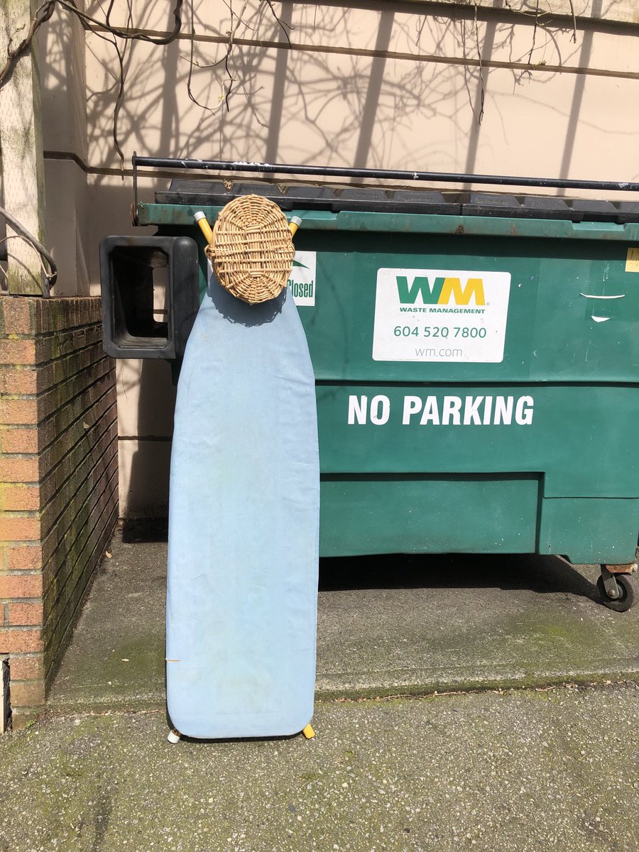 billric36028987's tweet image. scofflaw ironing board wearing straw basket bonnet lining up early for Easter parade