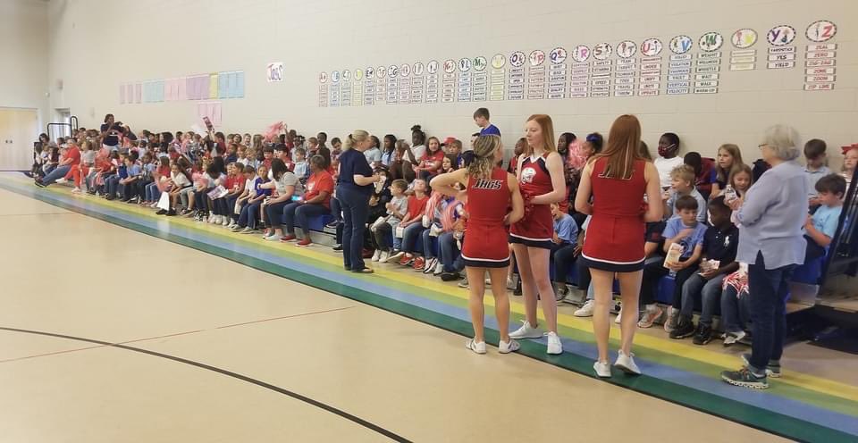 We are so proud of our students for "GIVING IT THEIR BEST SHOT" during ACAP state testing! We celebrated their hard work with a basketball game with some of University of South Alabama Jags basketball players. Go, Timberwolves and Jags! #GoJags @WeAreSouth_JAGS <a href="/MobilePublicSch/">MobilePublicSchools</a>