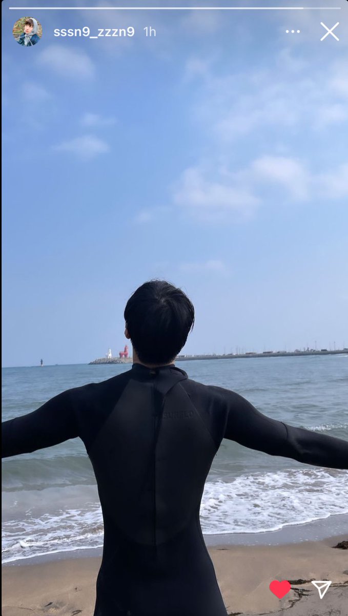 himbohyub's tweet photo. WHYYY DID U CUT OUT THE ASS NOOO https://t.co/lWBk85xaJf