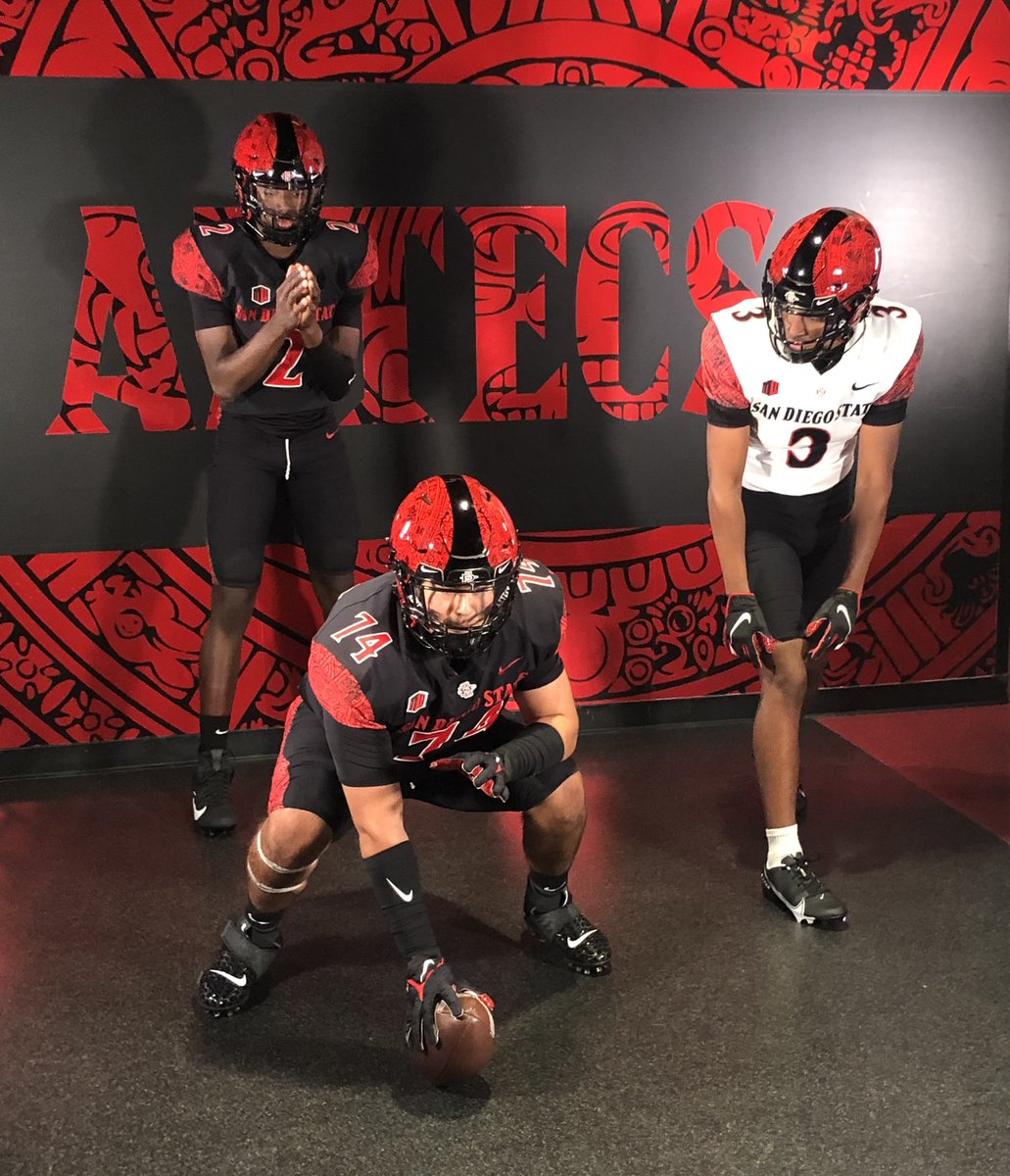 Downey Viking football tweet media
