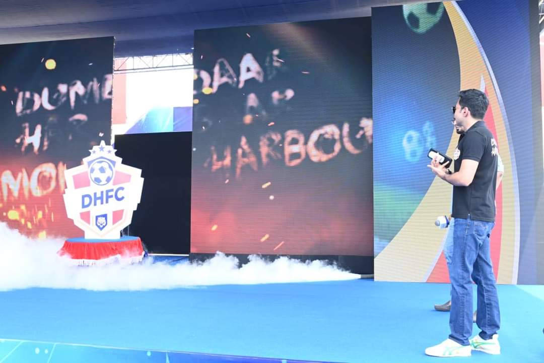 nAZbSXveVUbOGjB's tweet photo. @KhelaHobe2024 ঐতিহাসিক মুহূর্ত...
#DHFCLaunch https://t.co/5gGsnnwR9R