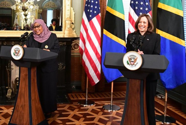 MabiboT's tweet photo. Mihongoni mwa watu wanao kukubali hapa nyumbani ikiwemo Mimi ila kwa hii ya leo kumsema marehem tena kwa usariti(Maana umemkana mbele za umma) Umezingua kiukweli. Tuombe @SuluhuSamia @ChademaTz
@ACTwazalendo @ccm_tanzania https://t.co/UlgMP7GE5I