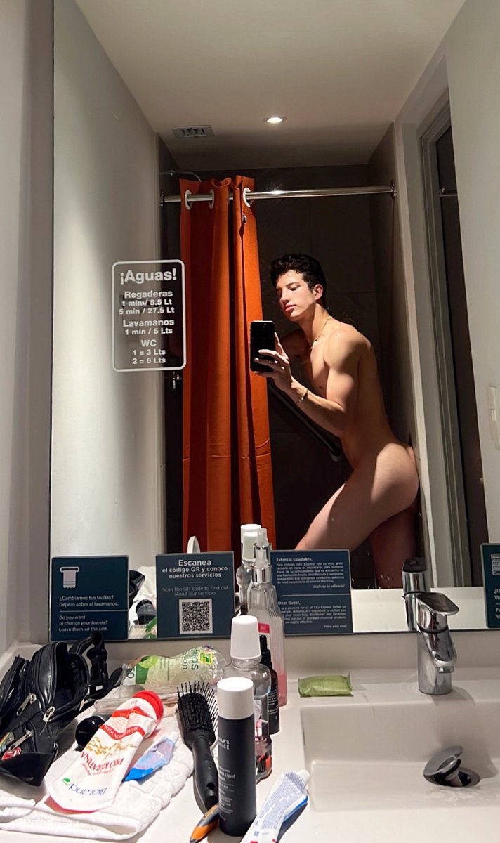 Juisial333's tweet photo. Te gustaría acompañarme?  🚿🛌💋 https://t.co/Eyv2Ks7VcZ