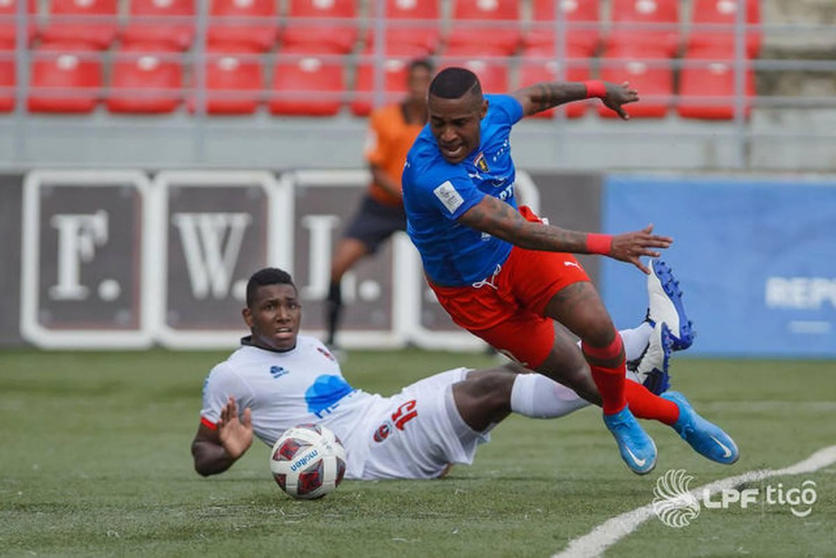 Futbolistas panameños irán a huelga por derechos laborales bit.ly/3OcmlYu
