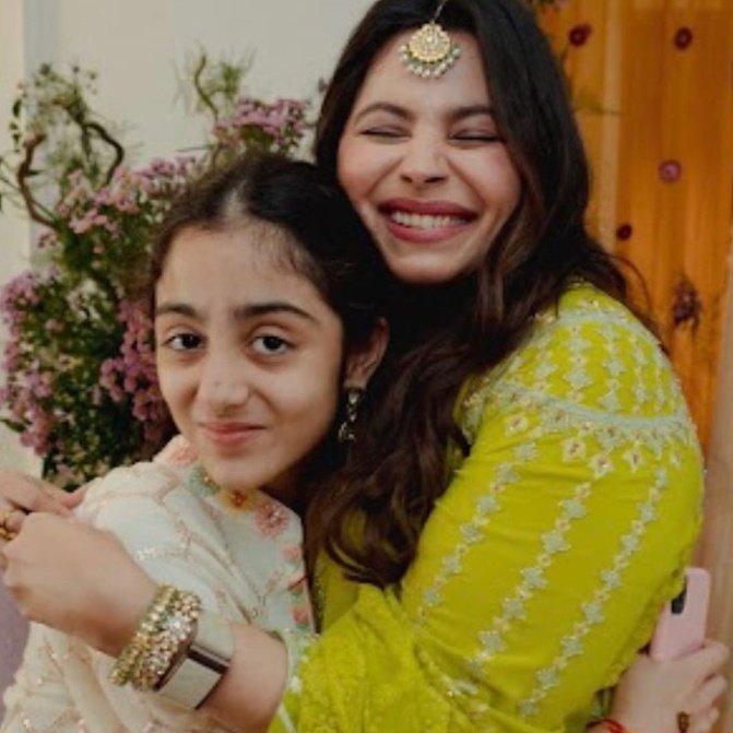 queenxalia's tweet photo. never seen shaheen smiling this wide! protect her happiness 🧿🥺 https://t.co/5lpAjWdbB9