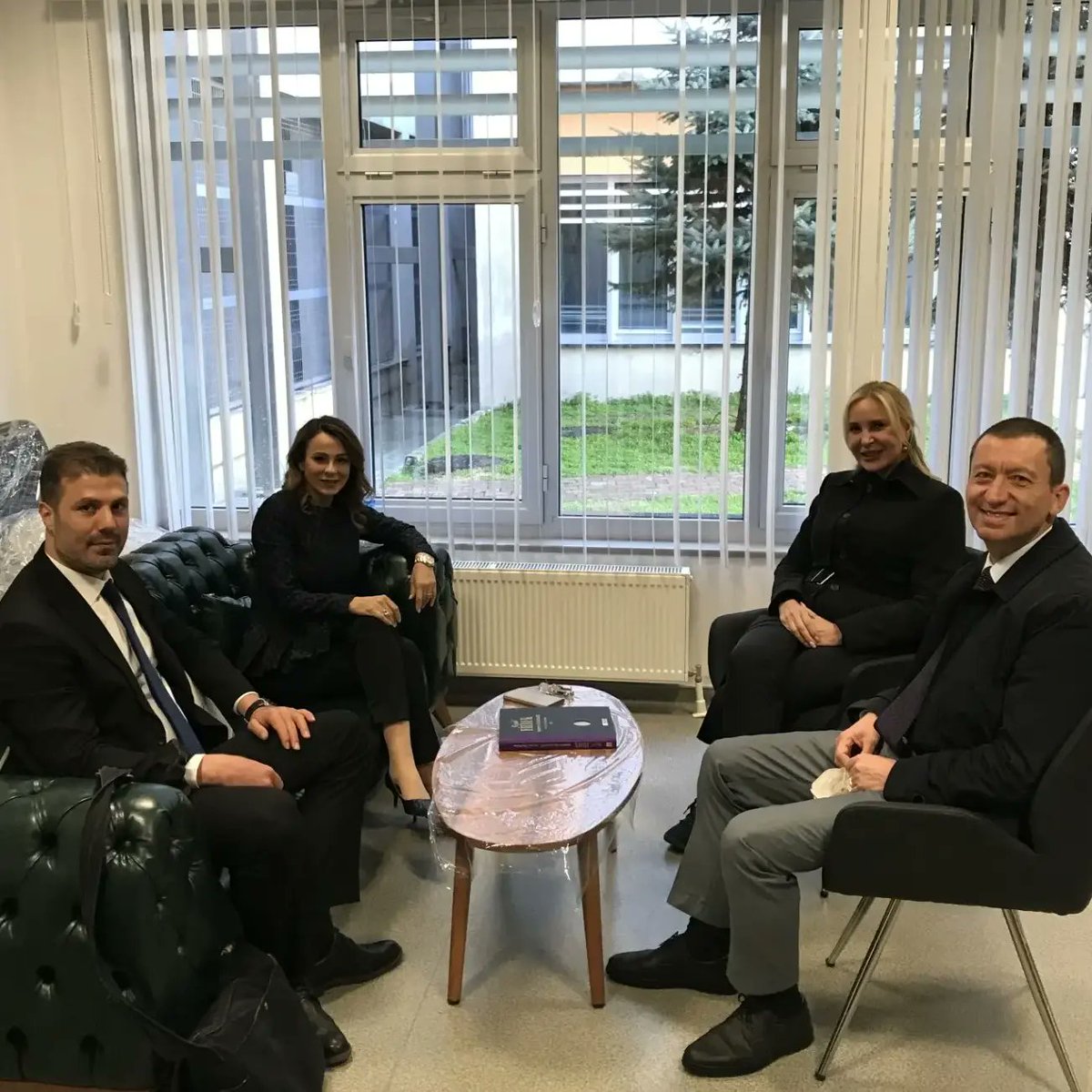 Başkanımız Doğan Koç'un da katıldığı Çaliştay'a Rektör, Prof Dr
 Akademisyenler, Asistanlar, bürokratlar, araştırmacılar, STK ve gençlerin katılımıyla 'Algı ve Olgularla Gençlerin ülkenin geleceğine yapacağı sosyal, siyasal, ekonomik katkılar ve üretecekleri değişim ele alındı.