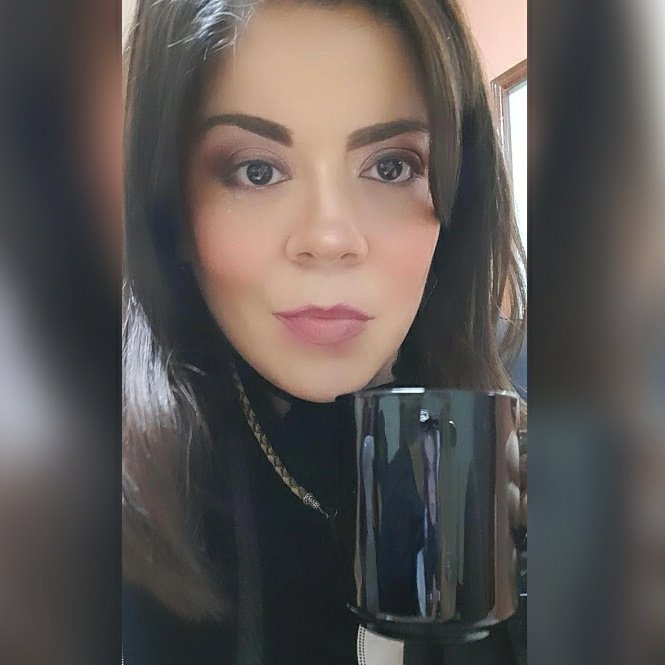 Nunca debes de perder: tu forma de ser, tu esencia, la humildad de tu alma, la voz de tu corazón, el respeto a ti mismo y el valor por la vida. (Leo Pavoni)

#EmpoweringWomen #techiewomen #cloud #Microsoft #goodvibes #CoffeeLover 😎💙