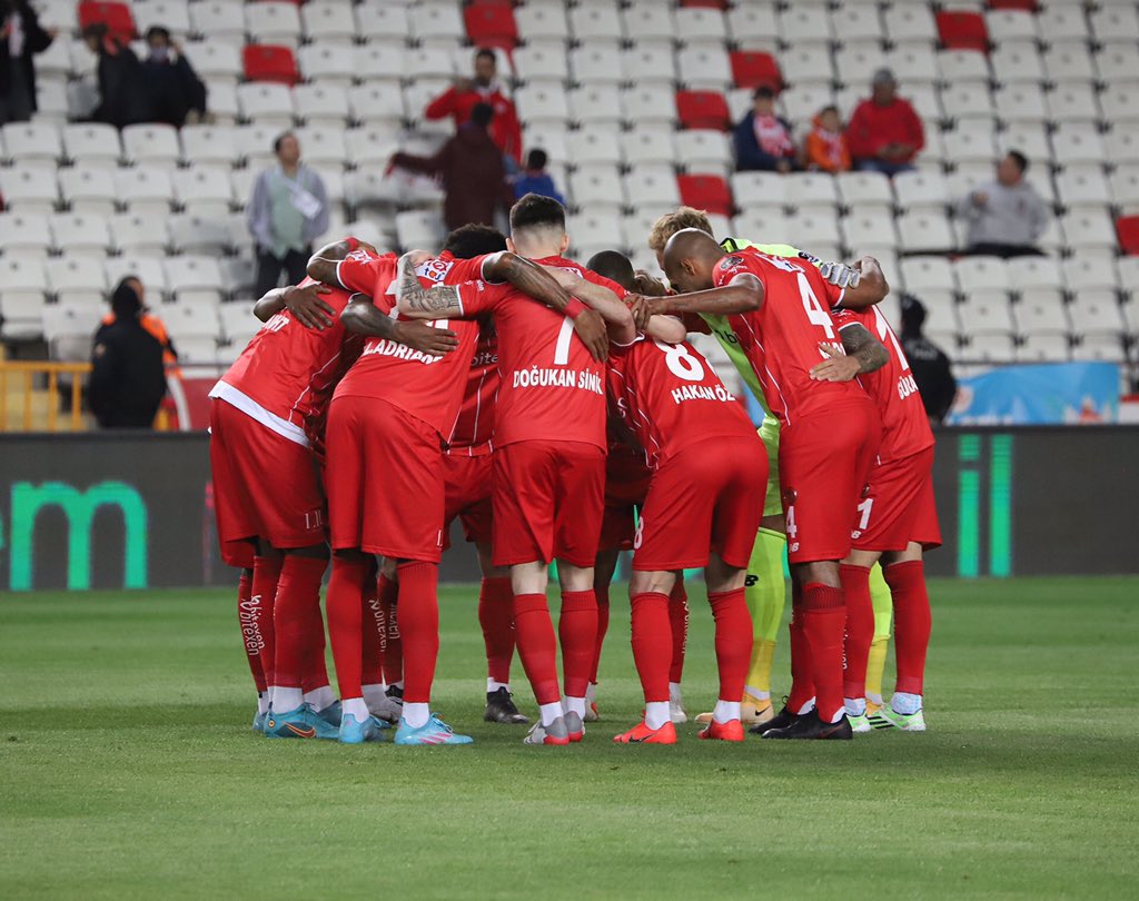 Biz hazırız❗
Şirin ilçemiz de hazır mı ❓<a href="/alanyaspor/">Corendon Alanyaspor 🌊☀️</a>
#BizAntalyasporuz 🔴⚪