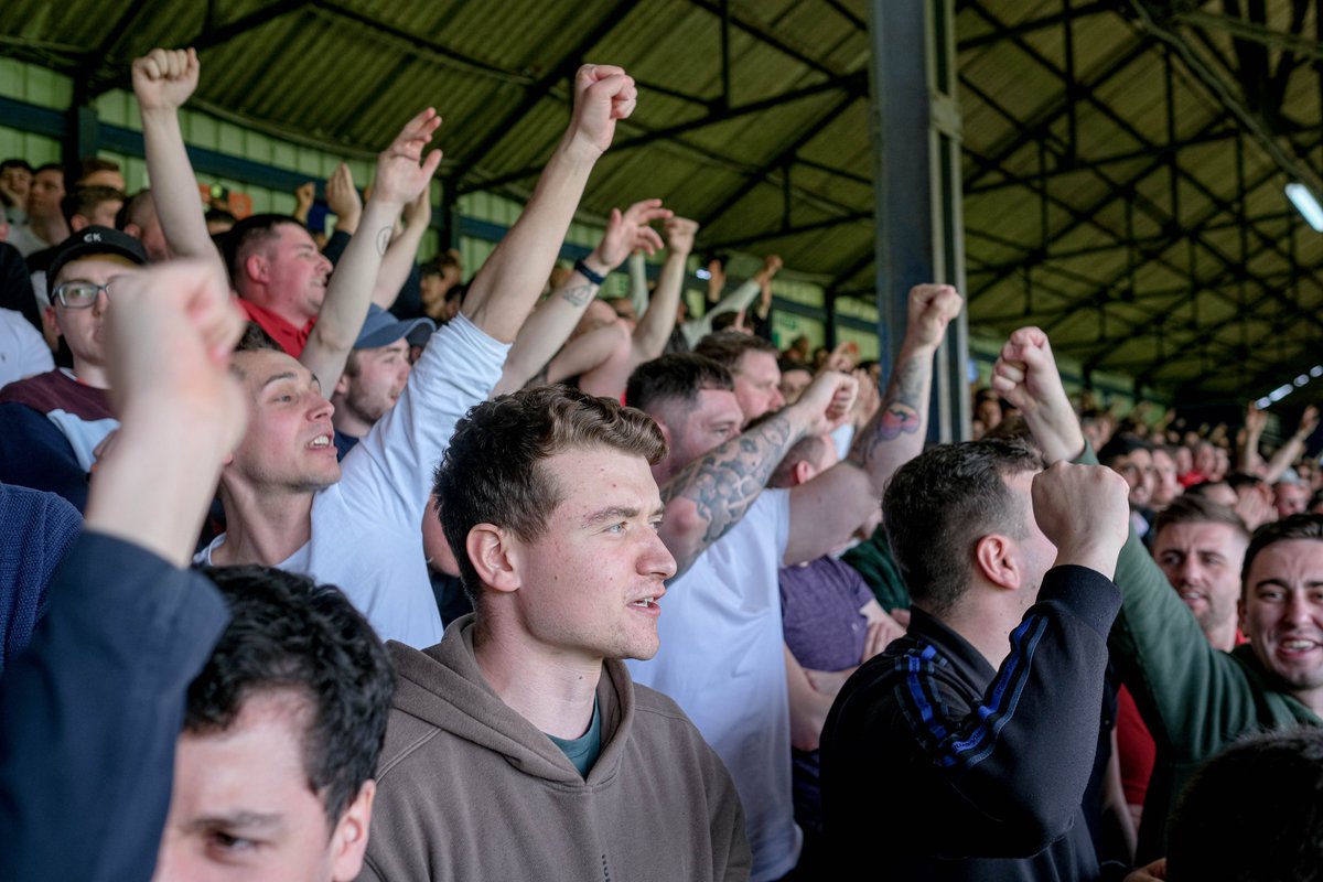 GloriousBanners's tweet photo. A blip. Onto Monday. 🌳♥️

Luton 1 Forest 0

#NFFC | #LTFC | #LUTFOR https://t.co/C8u5pqZqth