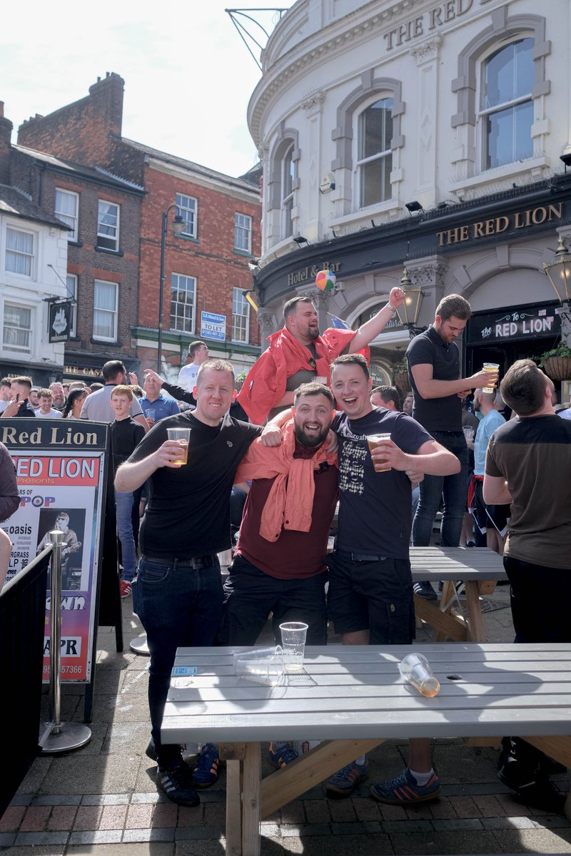 GloriousBanners's tweet photo. A blip. Onto Monday. 🌳♥️

Luton 1 Forest 0

#NFFC | #LTFC | #LUTFOR https://t.co/C8u5pqZqth