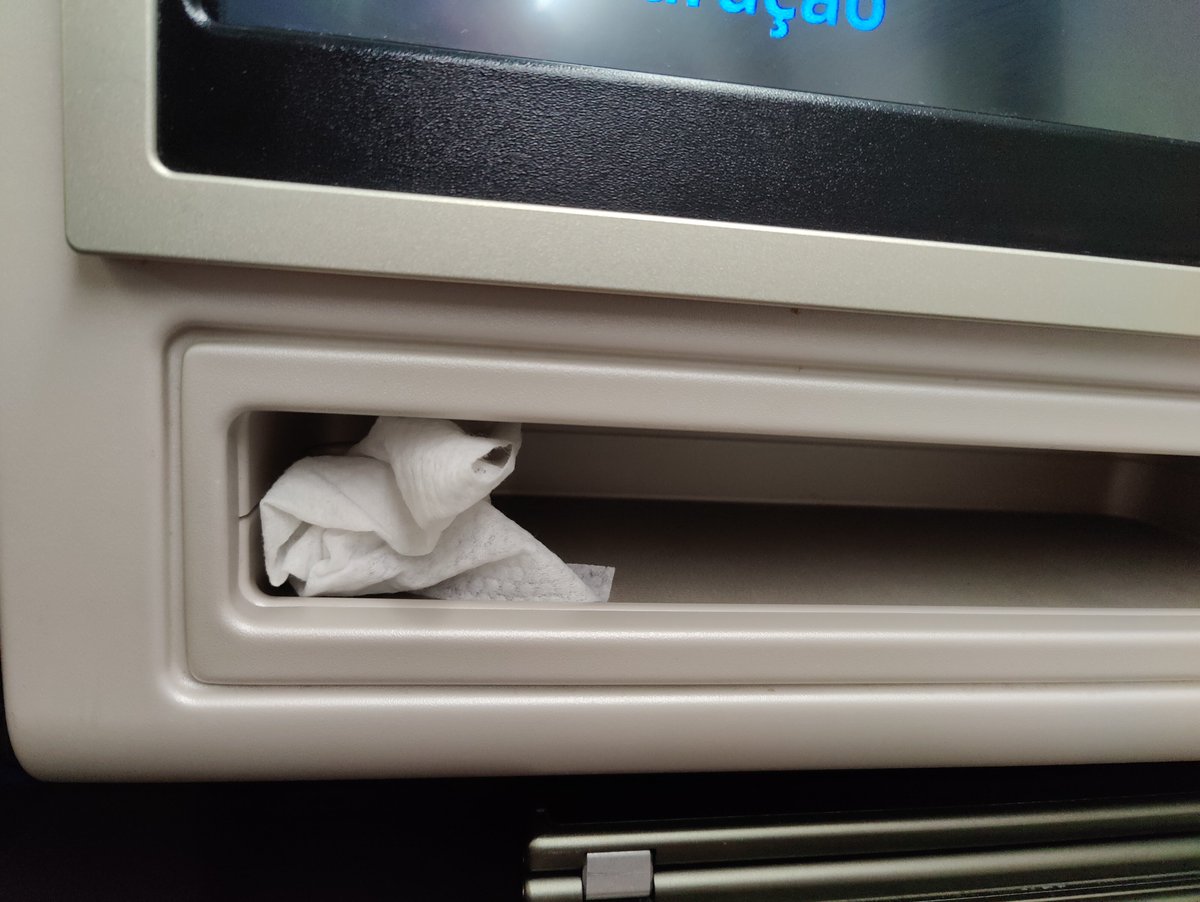 DougLaine's tweet photo. .@united #MyUnitedJourney we have VERY different definitions of cleanliness!  #gross https://t.co/yCWiEm5ggM
