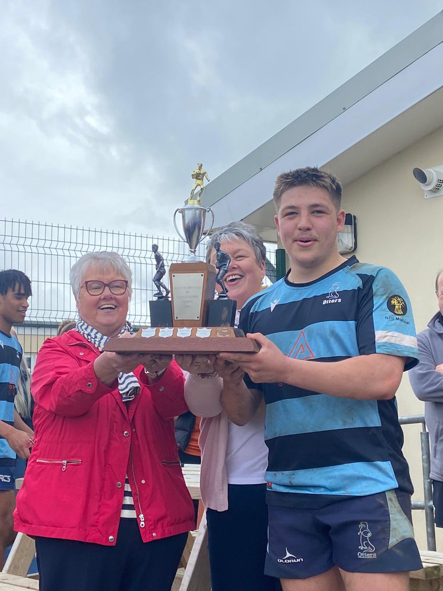RatfordBridge's tweet photo. Congratulations to @Narberth_RFC youth for winning the Pembrokeshire Cup yesterday 🏆 https://t.co/5xkp8Tkj3F