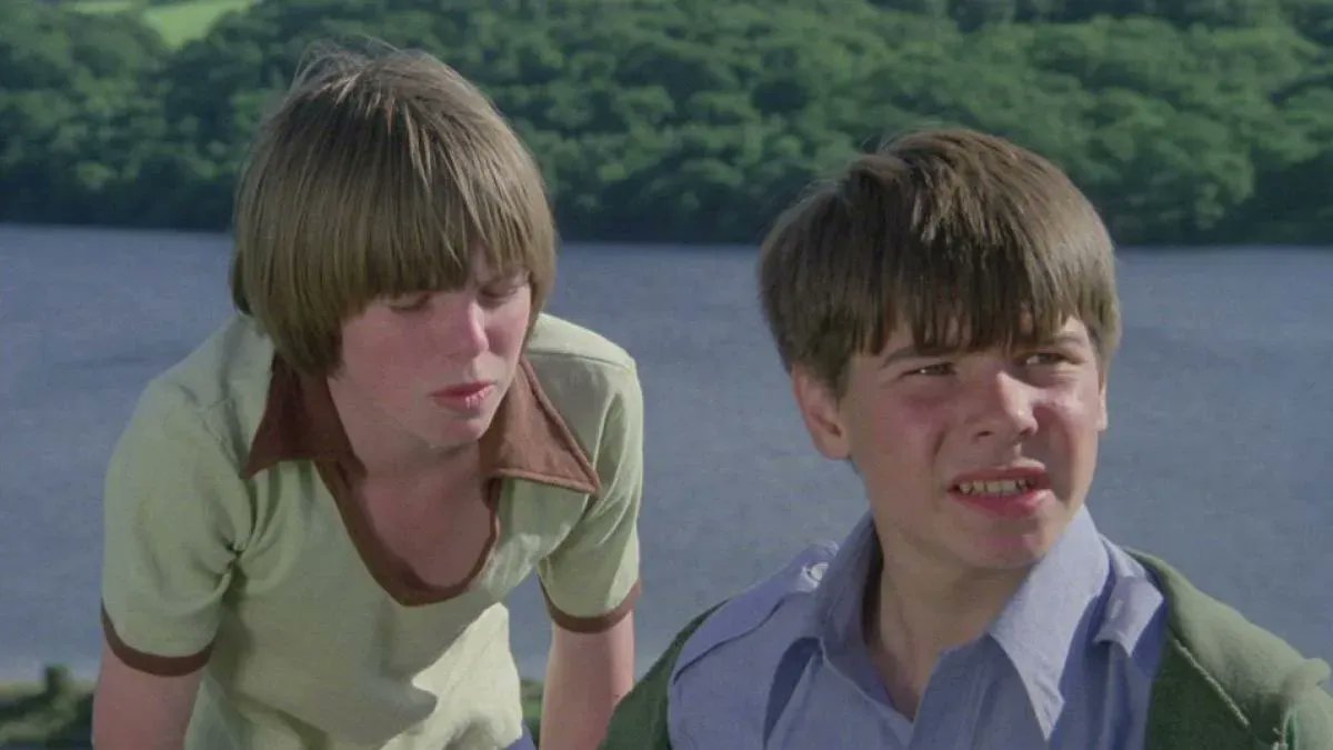 TalkingPicsTV's tweet photo. Our main CFF feature 10:10am ONE HOUR TO ZERO (1976) #TPTVsubtitles Stars #TobyBridge #DudleySutton #AndrewAshby Boys find their village deserted after explosion warnings! https://t.co/Eeu6rl4CXK