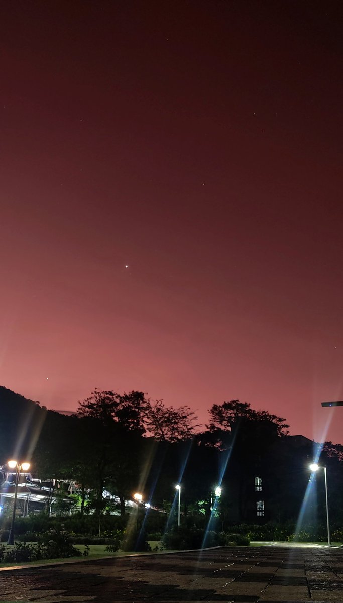 elsadhiladh's tweet photo. Planetary alignment - 15/04/22 - 5:30 am - from IISER TVM https://t.co/xKeyFCSuyh