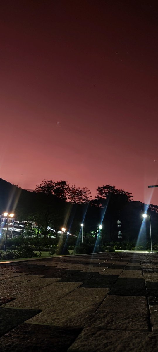 elsadhiladh's tweet photo. Planetary alignment - 15/04/22 - 5:30 am - from IISER TVM https://t.co/xKeyFCSuyh