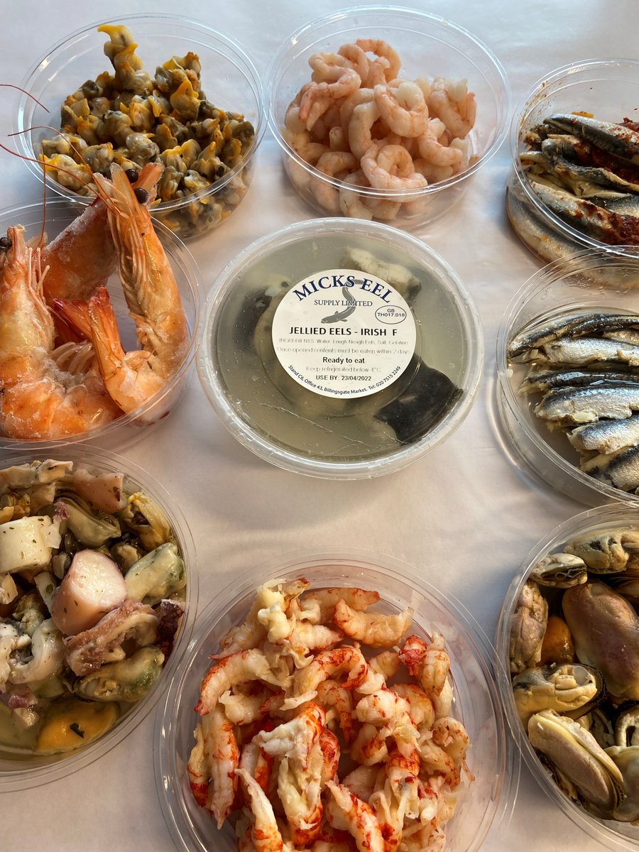 TheWaterfrontEB's tweet photo. Fancy fish for dinner? Don't forget to come down to The Waterfront today and pick up the catch of the day from Quay Fisheries pop-up stall, situated by 4 Seasons. Open from 10am - 3pm, cash payments only. 

#catchoftheday #sovereignharbour https://t.co/CYXlBTbvBS