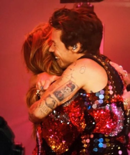 No thoughts just harry styles and shania Twain