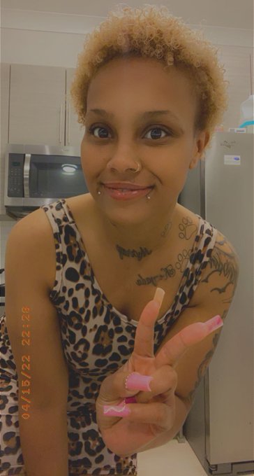 Big Kee Not the lil one ❤️❤️😩🤤 https://t.co/OvAj1zHQX2<a href="/tag/newprofilepic"class="tags"><span>#newprofilepic</span></a>