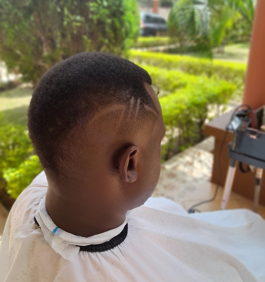 JULKONmobile's tweet photo. We are the mobile salon! https://t.co/FP8nVs0D8U