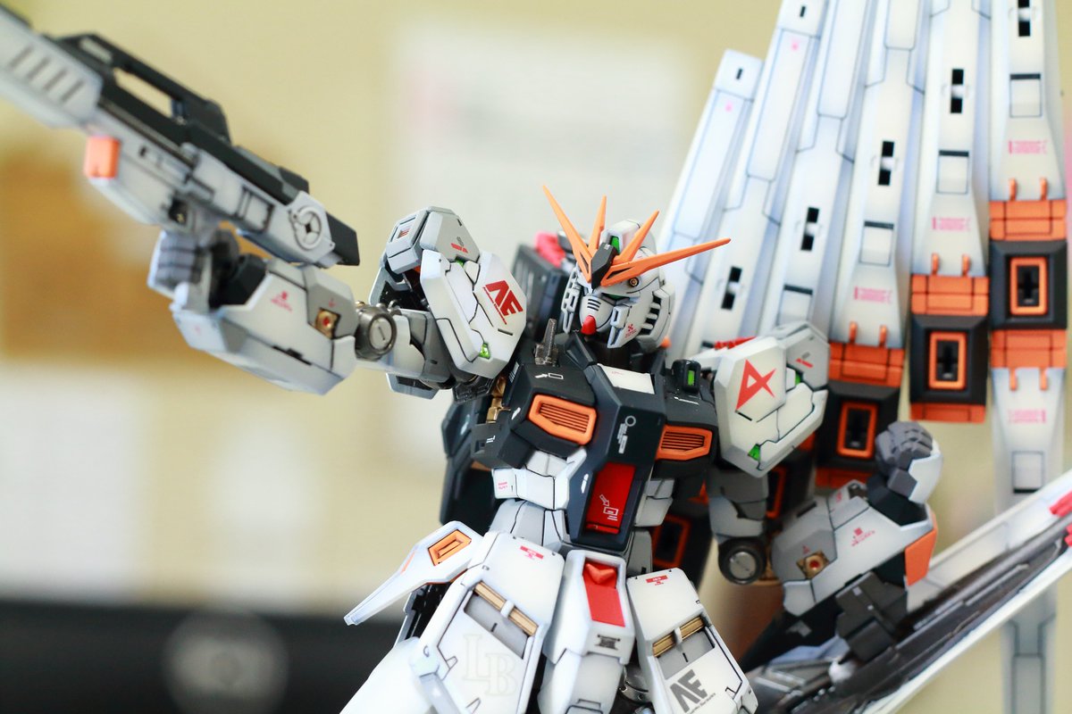 renton513's tweet photo. νガンダム #ガンプラ https://t.co/QnL8zeCnOB