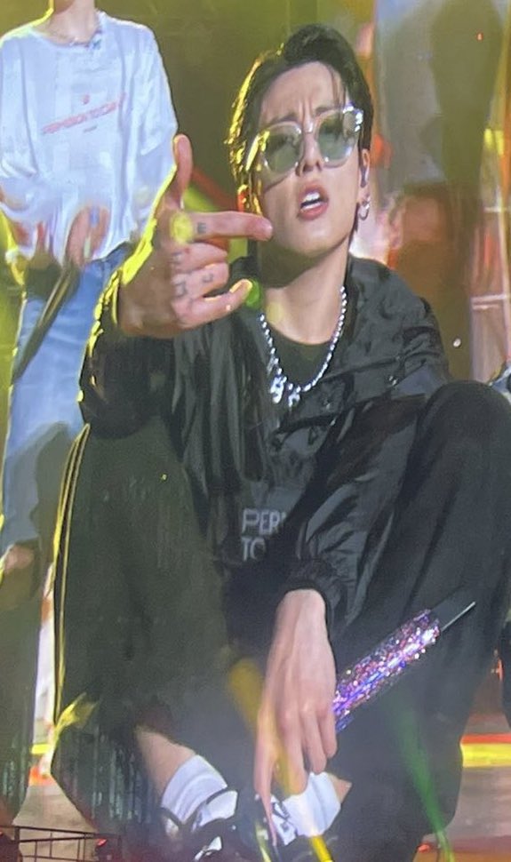 jaykayarmy's tweet photo. OH MY GOD JUNGKOOK https://t.co/FRz1YIRNAg