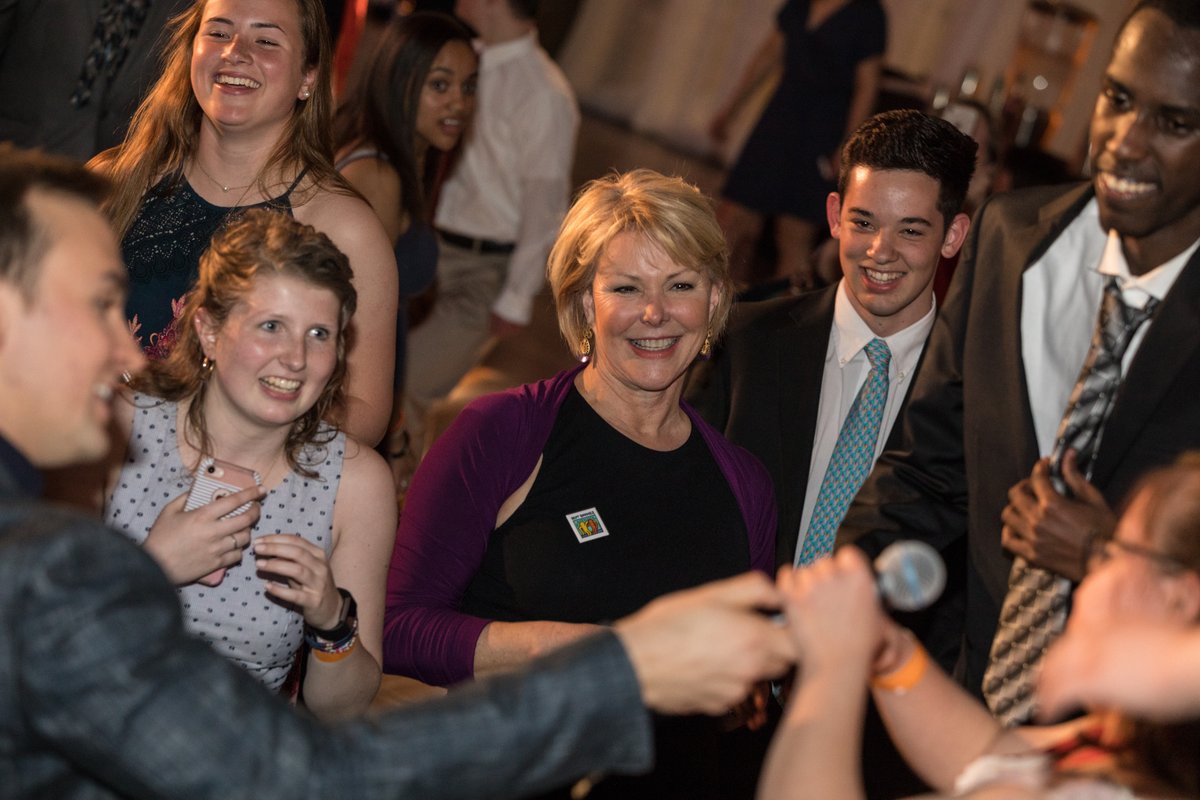 lamore's tweet photo. The beautiful, compassionate, & just downright AMAZING @nbcwendy, a glorious newscaster at @nbcwashington in #DC for decades is in hospice care right now. I hope these photos can be shared w/her, as she joyously lit up the room for #BestBuddiesProm in 2019. She is so loved. β€οΈ https://t.co/qwrvH66te2