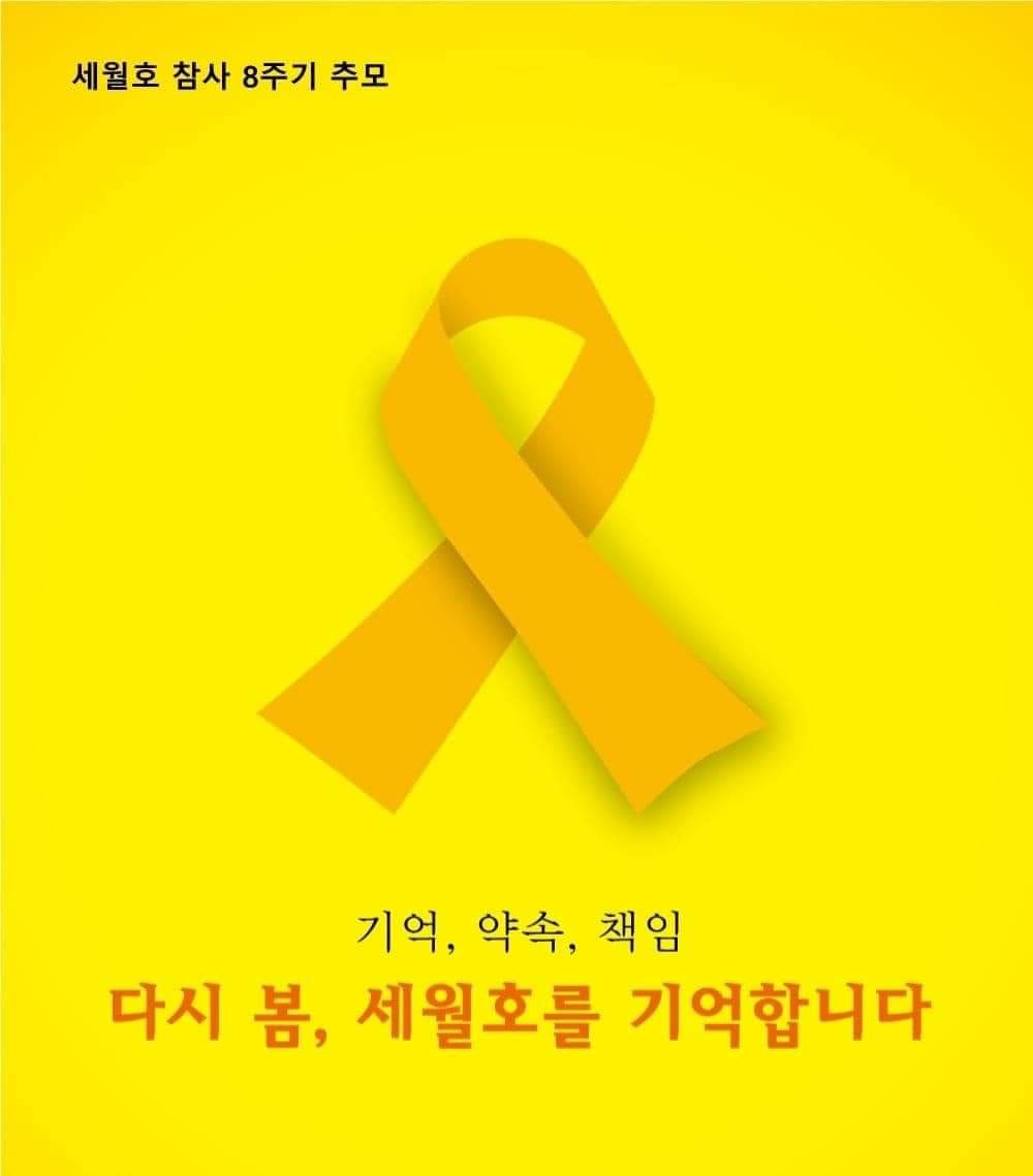 poohymk2020's tweet photo. @moonriver365 https://t.co/Vv5EvIUkZq