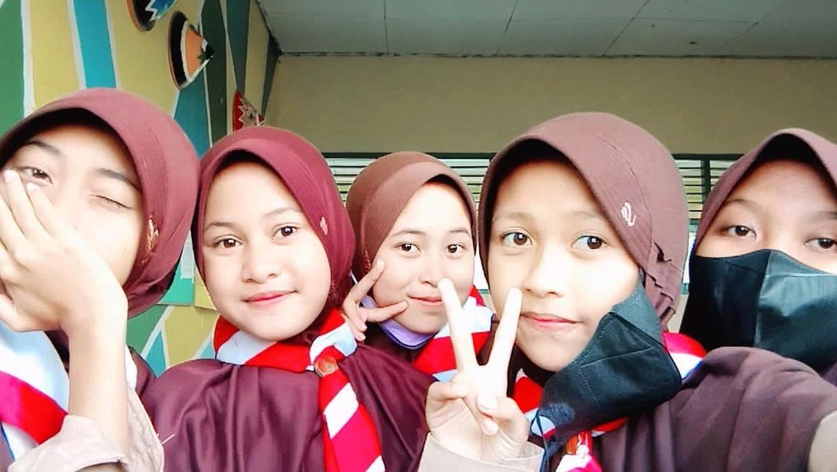 Kaylasyafina_'s tweet photo. Yeah Sekulaaa
#Puasa
#smp
#temanteman https://t.co/2EZfkvFI7L