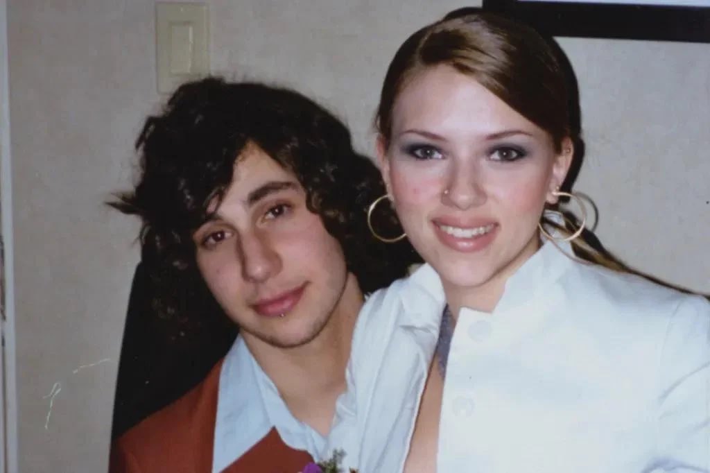 taysrep89's tweet image. forgot jack antonoff and scarlett johansson were high school sweethearts 😭😭