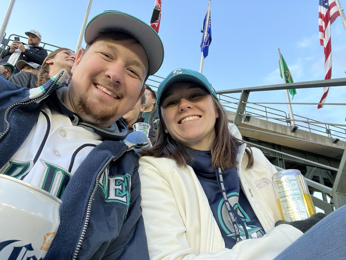 tanmans13's tweet photo. #whereweroot #WHEREiROOT #SeaUsRise https://t.co/jqAiDqtA5s