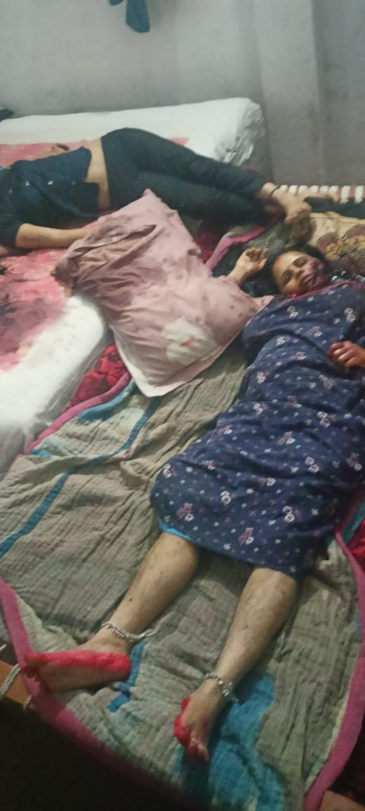जनपद प्रयागराज के थाना नवाबगंज में एक ही परिवार के 4 लोगों की सामूहिक हत्या फिर भी चुप है योगी सरकार अपराधी खुलेआम घूम रहे ब्राम्हण समुदाय को ही टारगेट किया जा रहा