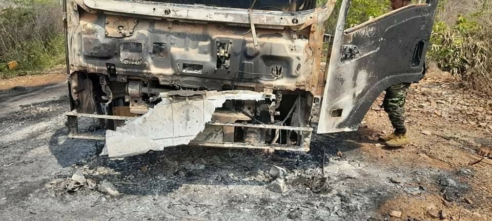 IrrawaddyNews's tweet photo. Fierce clashes took place in Loikaw, Demoso, Hpruso and Bawlake townships in Kayah State in the second week of April, amid which the military regime carried out air raids targeting Demoso, according to the Karenni Nationalities Defense Force (KNDF). #WhatsHappeningInMyanmar https://t.co/PcgLKt2gOd