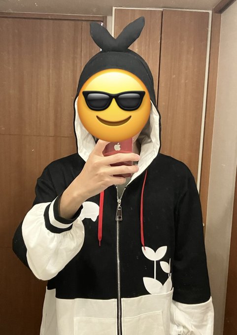 コラボパーカーの実物をいただきました。わあわあ 