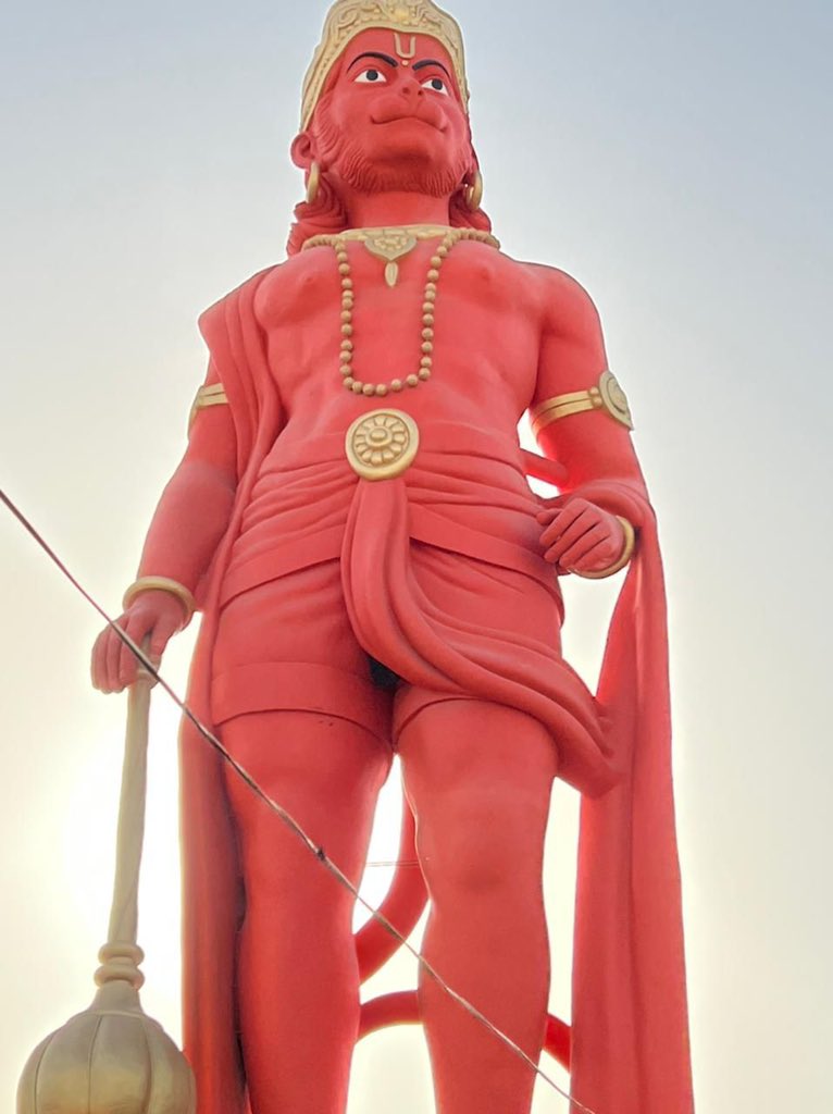 NarendraVicky's tweet photo. माननीय प्रधानमंत्री श्री @narendramodi जी आज कुछ ही देर में #HanumanJayanti के मौके पर मोरबी में हनुमान जी की 108 फीट ऊँची प्रतिमा का अनावरण करेंगे..!!
#4dham प्रोजेक्ट के तहत ये दूसरी प्रतिमा है, पहली शिमला में बनाई गयी है और तीसरी प्रतिमा रामेश्वरम में निर्माण जारी है|🚩🙏 https://t.co/nSg2yNgYm4