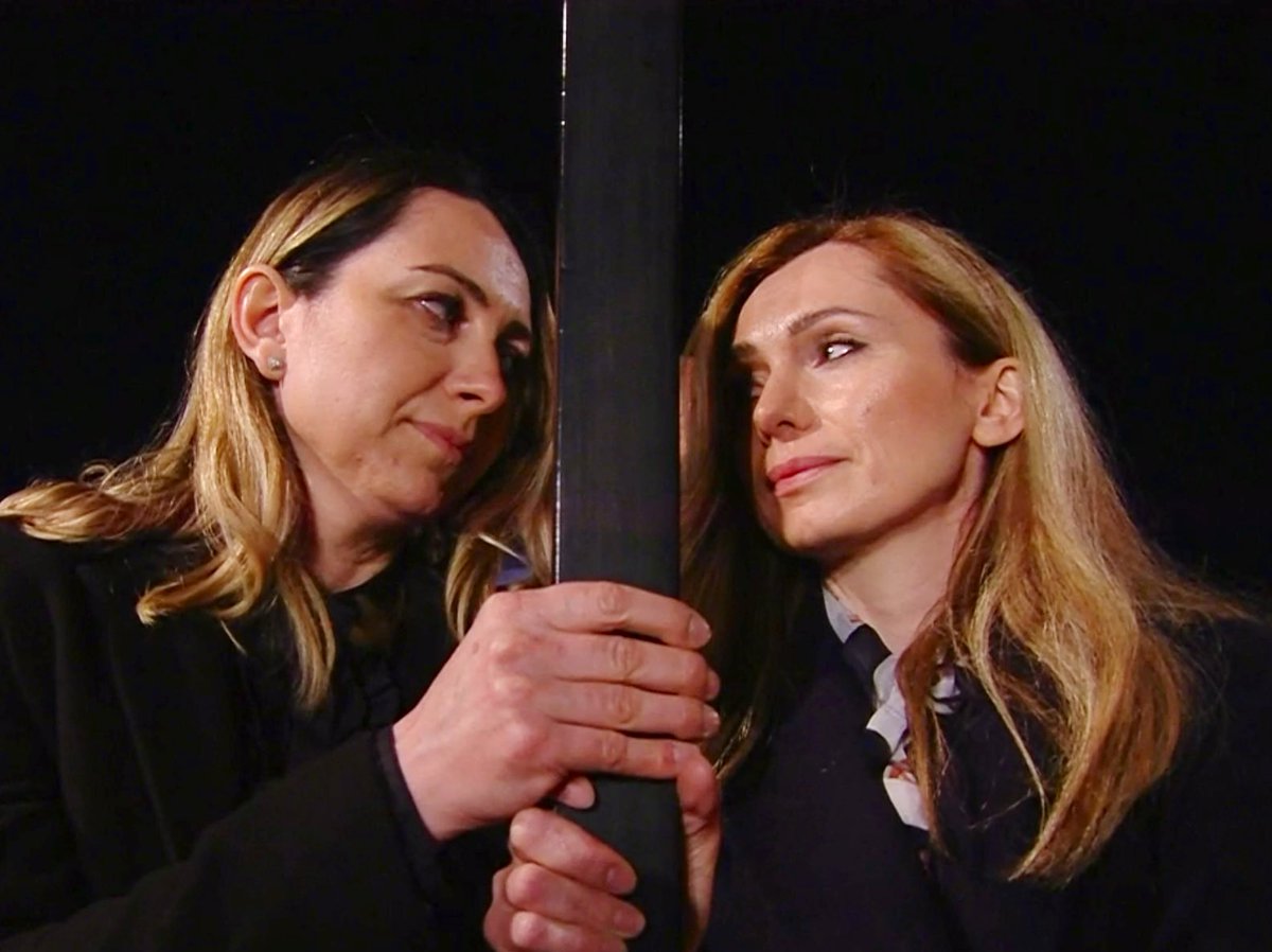 Grazie, Irina e Albina. La nobiltà della vostra amicizia - che ha lottato contro la guerra che vi voleva nemiche - ha permesso al #Vangelo di parlare oggi in modo forte e chiaro. E alla Chiesa avete ricordato che il nazionalismo è il virus che la corrode dall’interno.