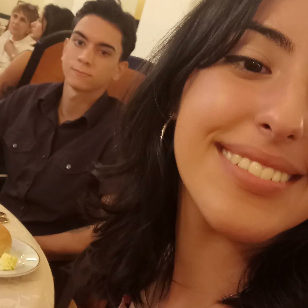 Shabelly91's tweet photo. Ayer fue mi cumpleaños ✨🤍🥰 https://t.co/UfAlbonHgo