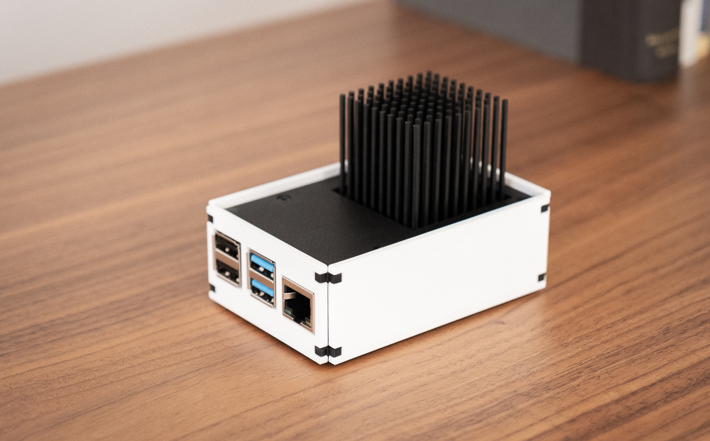 DicksonChowChow's tweet image. SQ1 - Minimalist, Silent, Passively Cooled Raspberry Pi Case. dickson.industries
#raspberrypi #raspberrypi4 #computemodule #computemodule4 #cm4 #raspberrypiprojects #design #productdesign #industrialdesign #3dprinting #cad #minicomputer #coding #electronics #silent #fanless