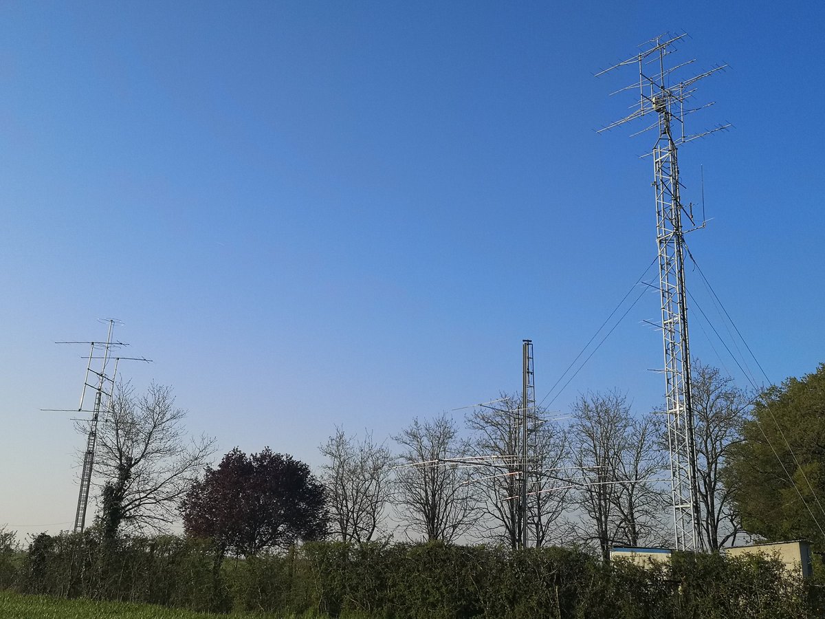 Travail sur les antennes et le site pour les #contest à venir
<a href="/REF86_/">REF86</a>