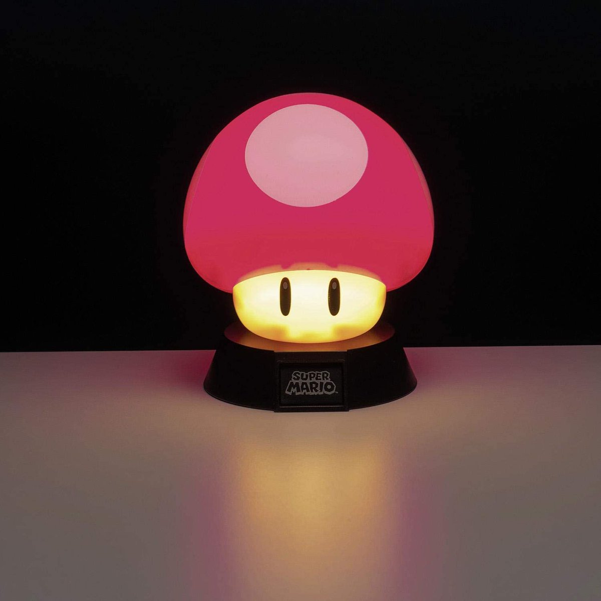 TechFindery's tweet image. Look at this adorable #MarioMushroom mini lamp!

amzn.to/3jJx9zf

#SuperMario #Mario #SuperMarioMaker2 #AmazonAffiliate