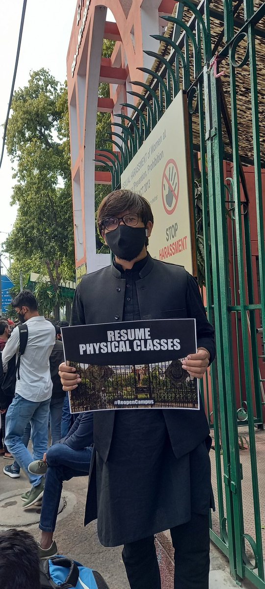 Noman_Turk13's tweet photo. How long do we wait? Whenever we tell you the notice has been issued, you say that the notice will come after two days, but it has not come till today.This time notice must be issued.
#jamiademandsnotice 
#reopenjamiacampus
@jmiu_official @_sabanaqvi
@the_hindu @IndianExpress https://t.co/tVjQlhcxg6