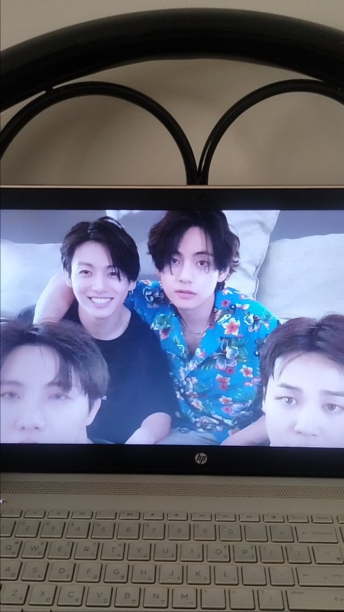 multimica's tweet photo. Omg taekook diko na kayo kinakaya https://t.co/myFhx0NusY