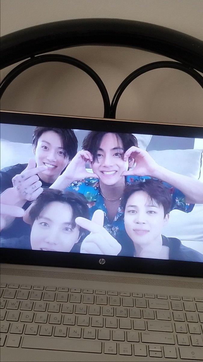 multimica's tweet photo. Goodnight💜 https://t.co/xmZUZARg8Z