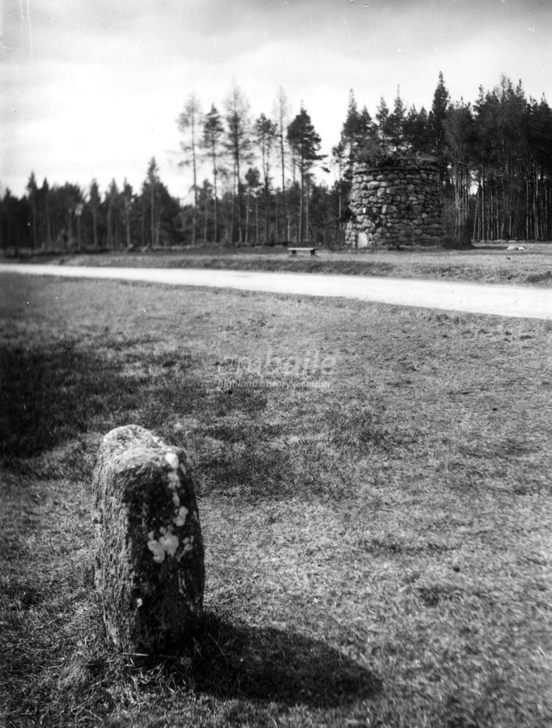 Mary Ethel Muir Donaldson, author and photographer, took this image of Culloden Battlefield in the early 20th century. We're sharing it today to mark the anniversary of the battle. 
Click here for more info: tinyurl.com/MEMDonaldson
#HPArchives #InvMAG
