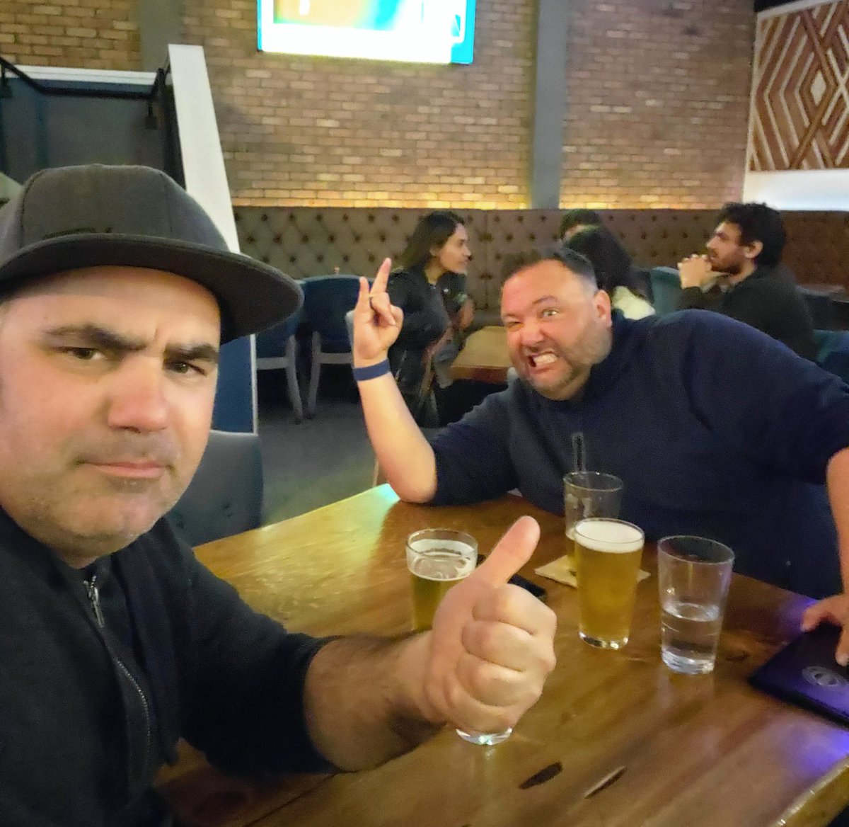 Had an awesome time meeting up with <a href="/dustinRGG/">Dustin - Retro Game Guys Podcast 💉🕹</a> for the fist time in over a year!! We enjoyed some beers, talked music, and discussed a certain podcast... What's next for us? Anything is possible ❤🕹 <a href="/zackRGG/">Zack - Retro Game Guys Podcast</a> <a href="/ADangerDesigner/">UXer_Alex Tamayo 🦇</a>
#RetroGaming #Podcast #RetroGameGuys