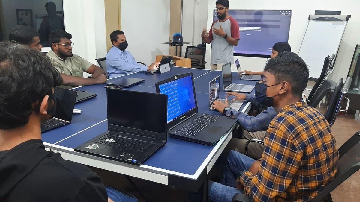 uyooninstitute's tweet photo. Alhamdhu Lillah! Ramadan Coding Camp has come to an end . We thank all of our participants and facilitator for making this a successful endeavor. See you next time &amp; happy coding! https://t.co/g4VKI0F1h4