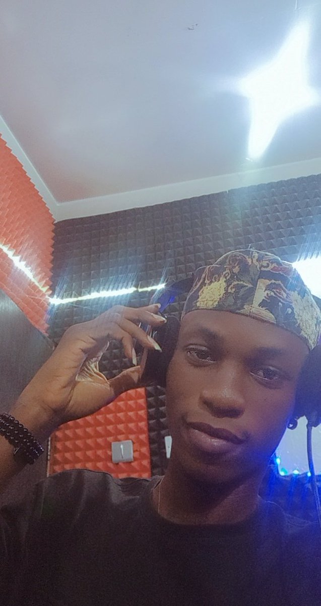 official_micolo's tweet photo. 🎙Jordan 105.5FM 📻
Nigeria Sports Express - Saturdays (12noon - 1pm)
#TheCapSportscaster #Jordanfm https://t.co/Qz5OuPav2G