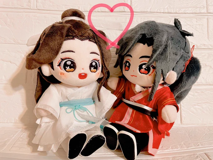 今日お迎えに行ってきた花怜ぬいちゃん
動く〜〜〜お座りできる〜〜🥹
殿下に触れられるよろこびで思わずおでこにキスしました🤍 