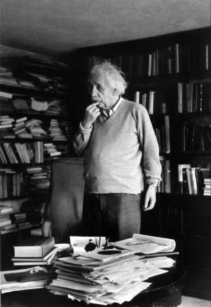 RT @ValaAfshar: The difference between stupidity and genius is that genius has its limits. 

—Albert Einstein https://t.co/yAA7b8Oo0i