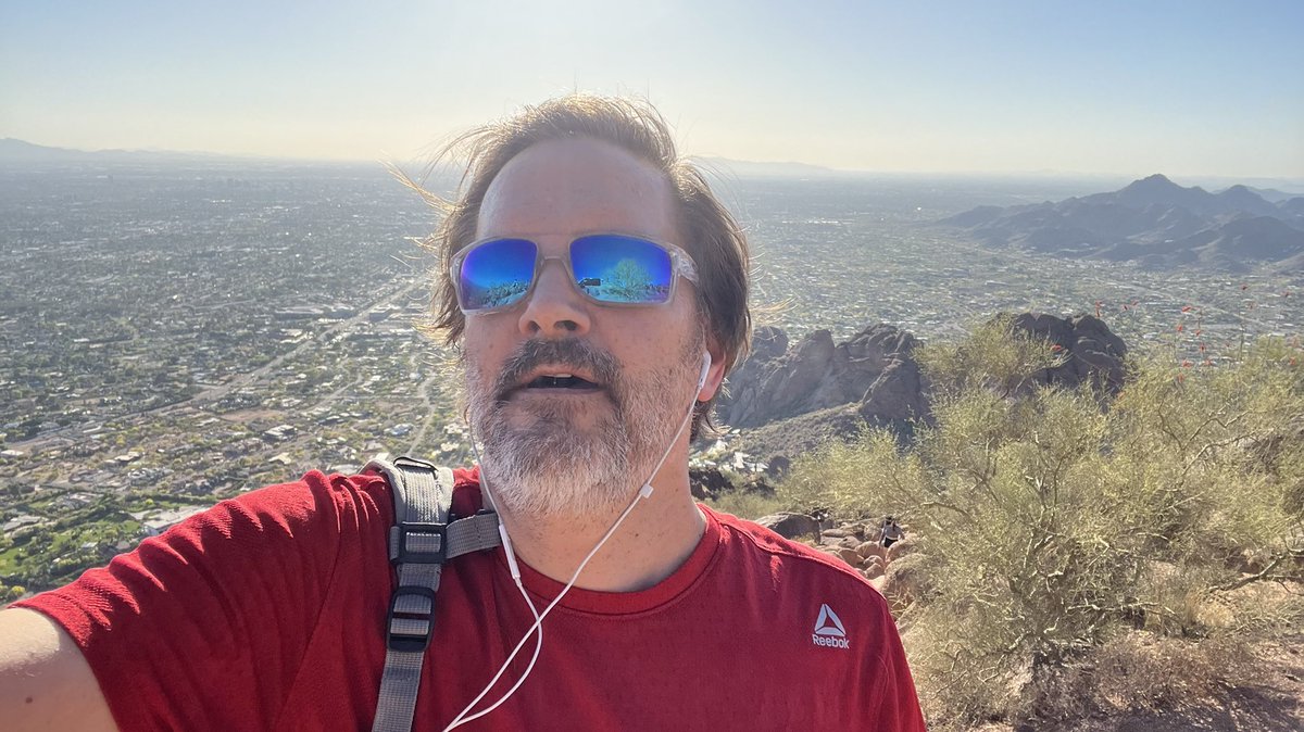 #camelbackMountain 2 days a in row, I love me some camelback.  HikingAndSkiing.com